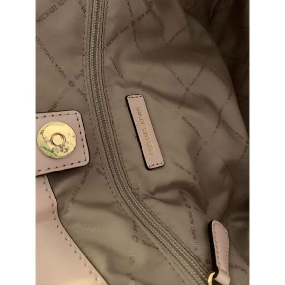 Michael Kors pink tote medium to large 17x10x5 - Picture 5 of 6